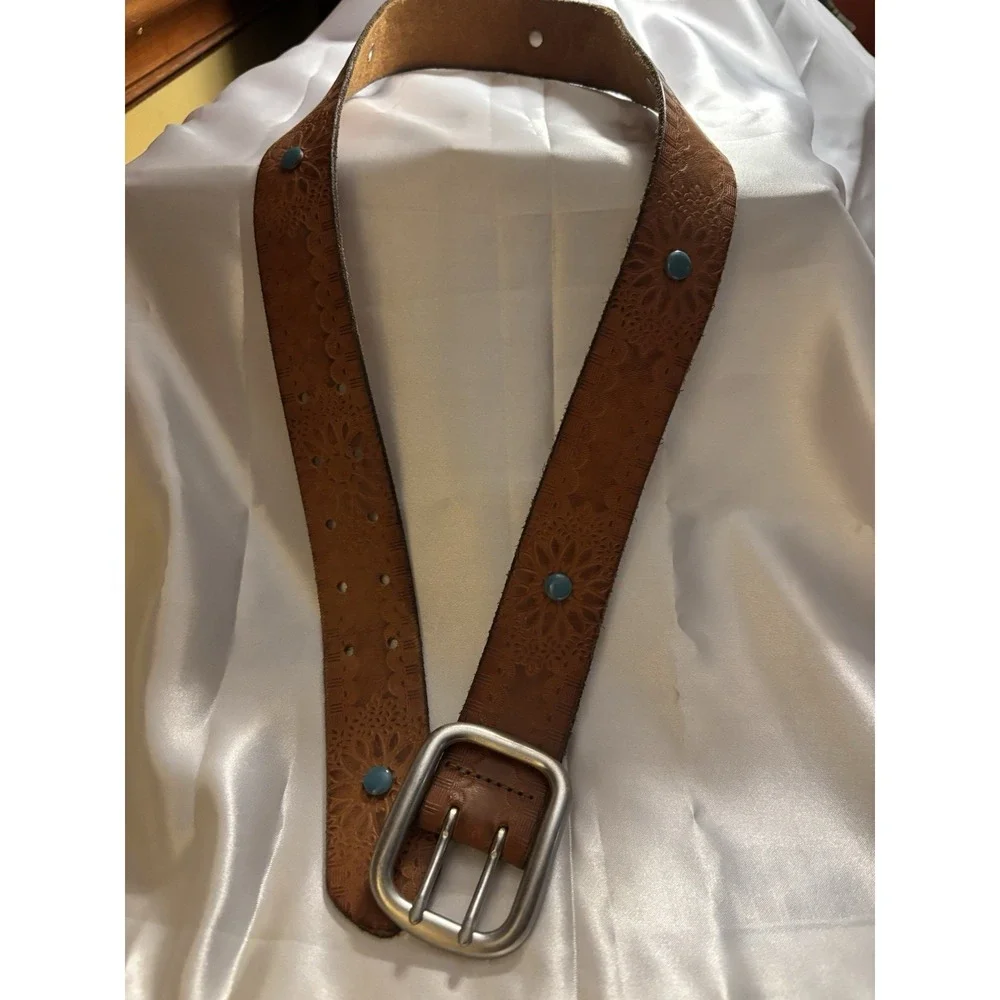 Vintage Tooled Leather Western Belt 40